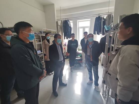 A67B8139A456DB9E9EB3C557CC6C885C