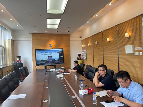 94b5fe789a17c3bc9e0ef30809e49cd