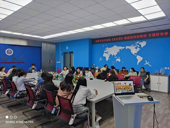 0268d0af5d2da4e7bf885318c03a445