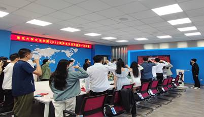 9e74734a7ad4983b2d855202ee3afcc