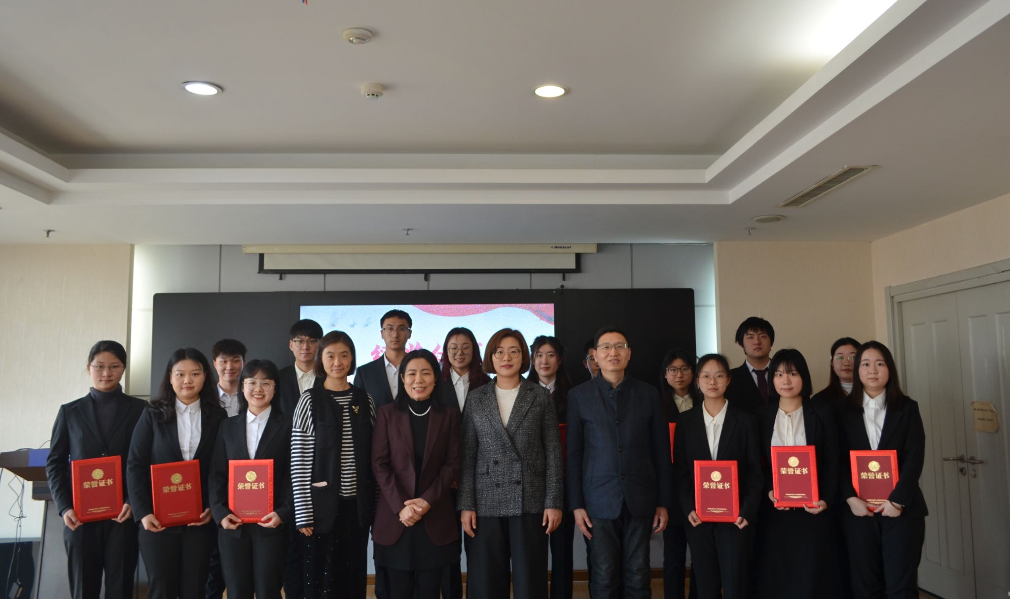 8c0b90ece67f75ee64df2a3199c4c1c.jpg 8c0b90ece67f75ee64df2a3199c4c1c.jpg